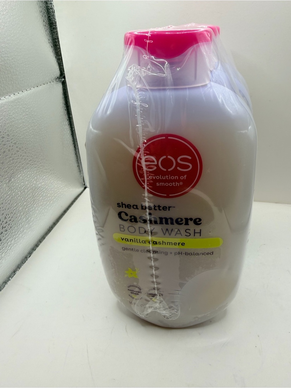 eos Vanilla Cashmere Body Wash with Pink Cap 3pk